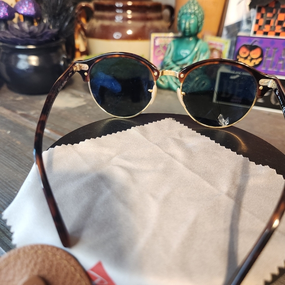 Ray-Ban BROKEN Lense* Tortoise Shell Sunglasses W/ Protective Case - Picture 4 of 9